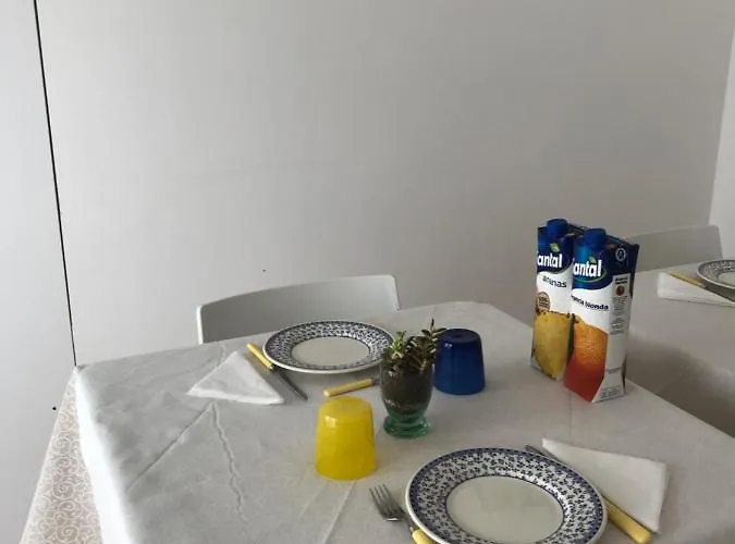 Alojamento de Acomodação e Pequeno-almoço Desdema & Opera 3*