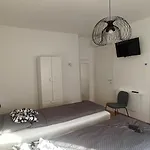 Oda ve Kahvaltı Desdema & Opera